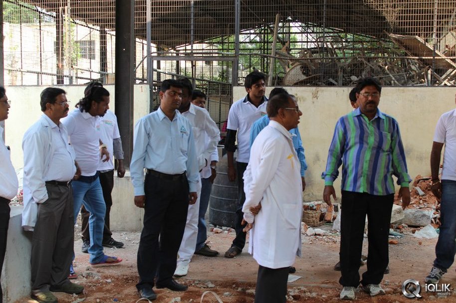 Yamaleela-2-Movie-Team-Swachh-Bharath-Program-at-Niloufer-Hospital